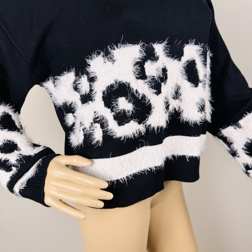 Guess Los Angeles Women's Sz XL Animal Print Crop Sweater Black & White - Picture 3 of 16